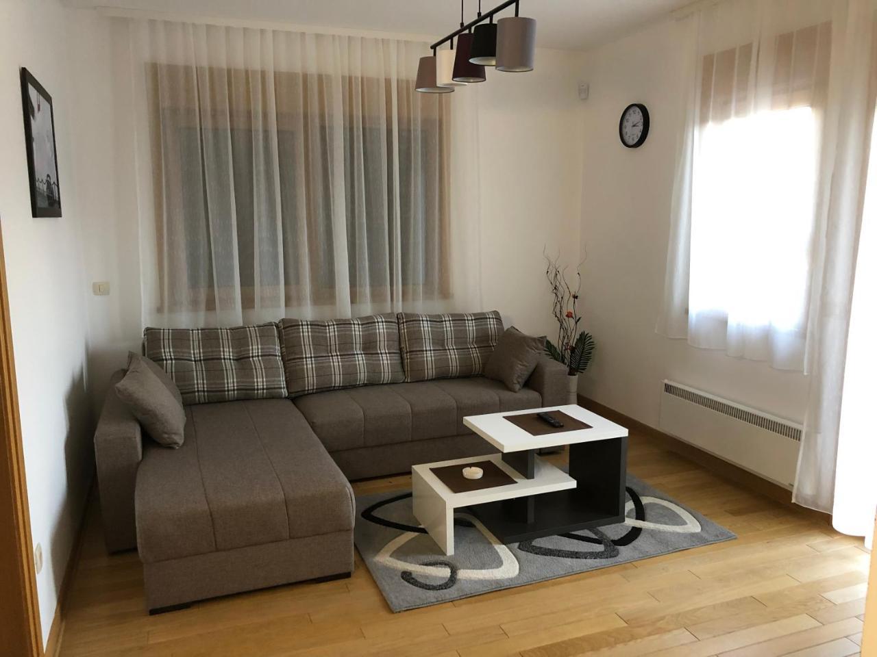 Apartman Gogi ซลาตีบอร์ ภายนอก รูปภาพ